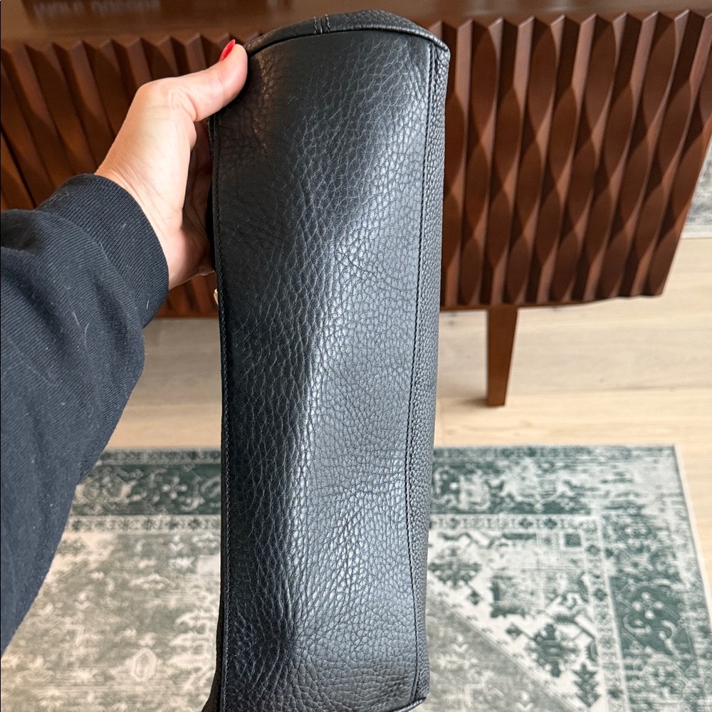 Authentic Gucci Soho black Shoulder Bag - Picture 4 of 9